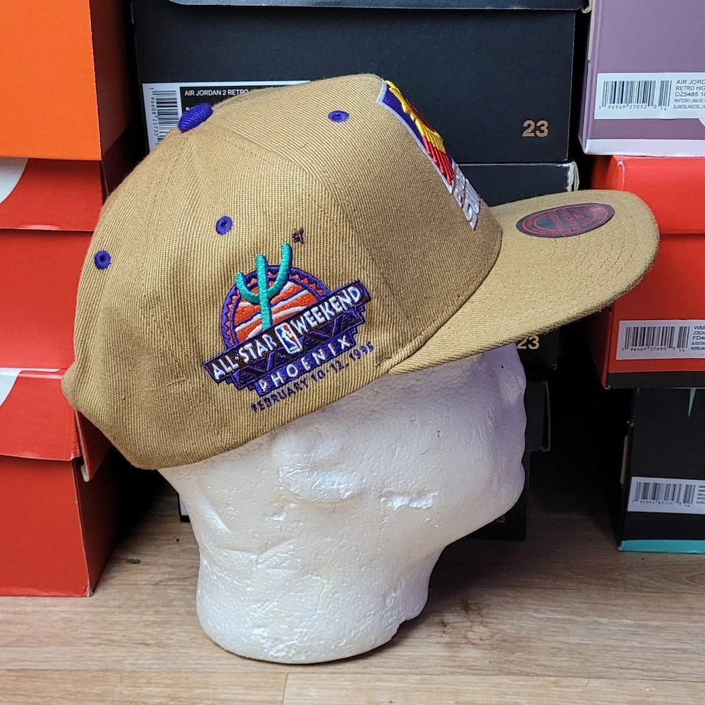 Vintage NBA Mitchell And Ness Phonix Suns Snapback Hat